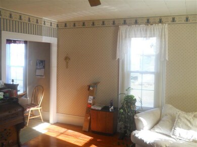 711 E Green St, Marshall, MI 49068 - photo 7