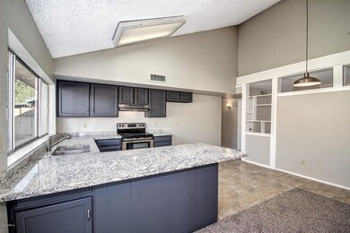 2650 W Bentrup St (4)