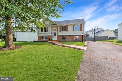 9826 Nimitz Ct, Manassas, VA 20109 - photo 2