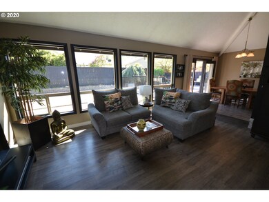 Living Room/Dining Room