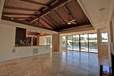 Flynn Family Room v2