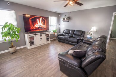 409 Shadetree Ct, Sheridan, IN 46069 - photo 7