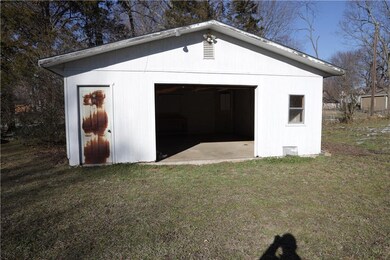 202 W Graham St, Prairie Grove, AR 72753 - photo 6