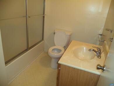 1215 Wertland St unit B43, Charlottesville, VA 22903 - photo 7