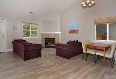 61333 Fairfield Dr, Bend, OR 97702 - photo 5