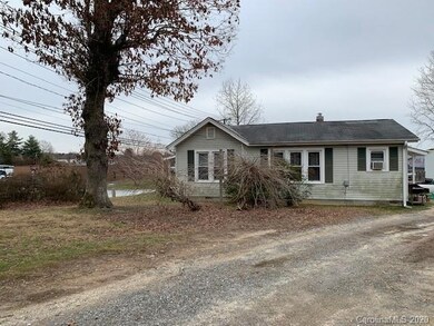 515 Duncan Hill Rd, Hendersonville, NC 28792 - photo 4