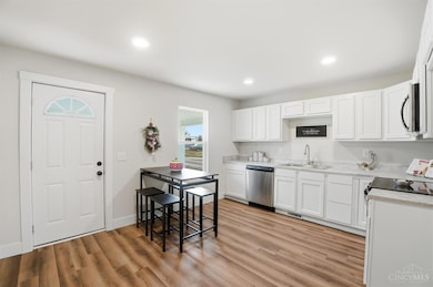 10173 Walnut St, Pleasant Plain, OH 45162 - photo 4