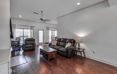 503 Spring Hill Place--12