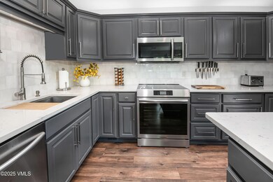 971 W Beaver Creek Blvd unit B5, Avon, CO 81620 - photo 7