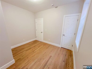 424 Walnut St, Newark, NJ 07105 - photo 7