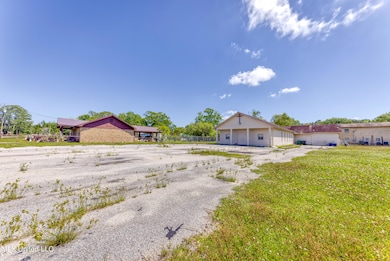 5106HubertSt-7