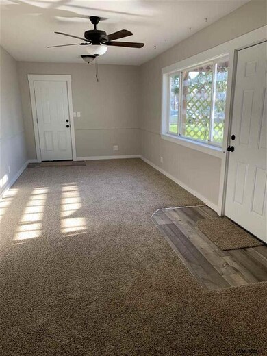 589 S 4th St, Independence, OR 97351 - photo 5