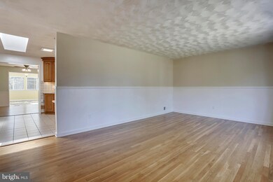 3209 Dunnington Rd, Beltsville, MD 20705 - photo 4