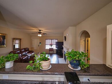 2612 W Fredericksburg St, Broken Arrow, OK 74011 - photo 7