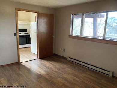 396 Baird St, Morgantown, WV 26505 - photo 5