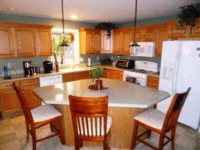 1443 Edgewater Rd, Crown Point, IN 46307 - photo 4