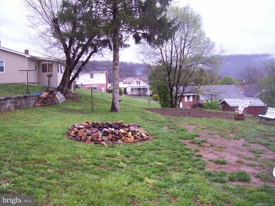 107 Pierpont St, Petersburg, WV 26847 - photo 7