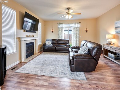 2611 Mill Creek Ln, Hubbard, OR 97032 - photo 7