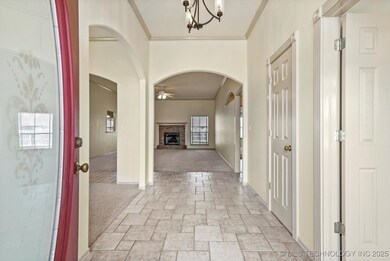 1204 E Uniontown St, Broken Arrow, OK 74012 - photo 2