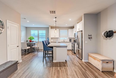 504 Hummingbird Ln, Imperial Beach, CA 91932 - photo 6