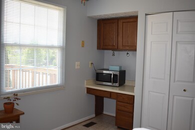 13345 Burkitts Rd, Fairfax, VA 22033 - photo 7