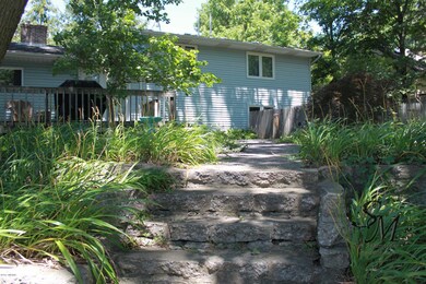 Landscaped walkway