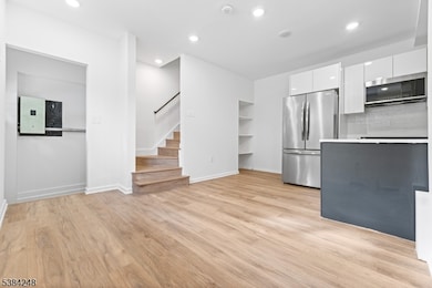 407 Park Ave, Weehawken, NJ 07086 - photo 2