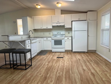 255 Colver Rd unit 85, Talent, OR 97540 - photo 3