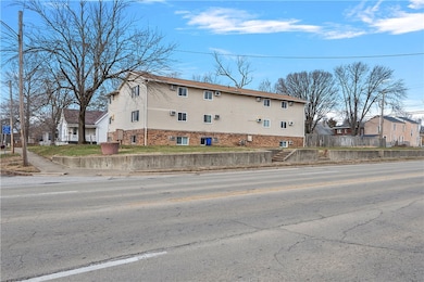 612 W Macon St, Decatur, IL 62522 - photo 3