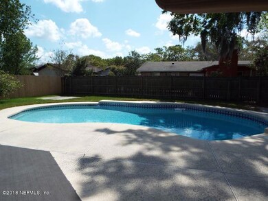 4658 Rhett Ct, Jacksonville, FL 32210 - photo 7