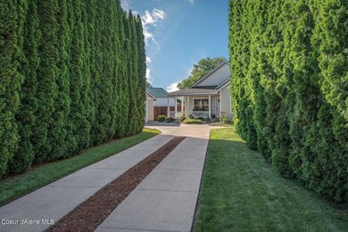 Very private driveway
