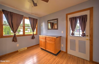 1 Laurel Ln, Schenectady, NY 12304 - photo 5