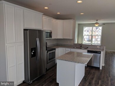 80 Winslow Ct unit 114, Gettysburg, PA 17325 - photo 5