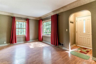 1803 Oakland Ave, Cedar Falls, IA 50613 - photo 5