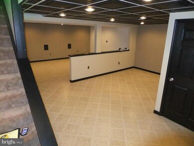 1884 Bell Ave, Chambersburg, PA 17202 - photo 4