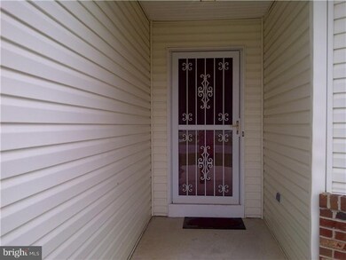 201 E Flagstone Dr, Newark, DE 19702 - photo 2