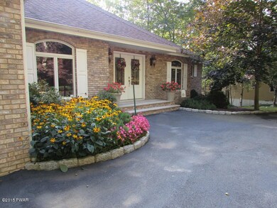 109 Basswood Ln E, Hawley, PA 18428 - photo 2