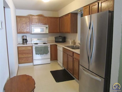 7300 SW 23rd St, Topeka, KS 66614 - photo 4