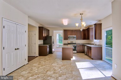 7367 Tottenham Dr, White Plains, MD 20695 - photo 7