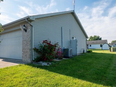 2043 Duncan Dr, Huntington, IN 46750 - photo 3