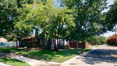 5830 Kenwood Ave, Dallas, TX 75206 - photo 3