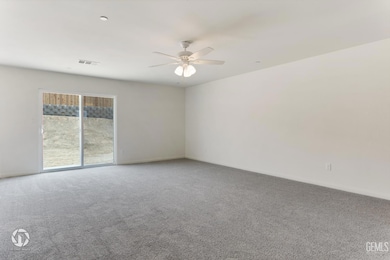 707 Sammy Way, Shafter, CA 93263 - photo 4