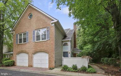 5822 Linden Square Ct, Rockville, MD 20852 - photo 3