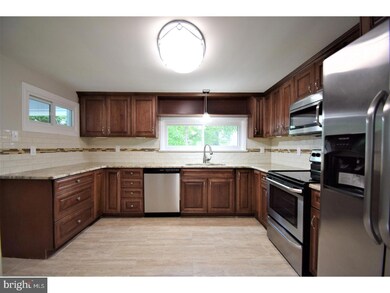 926 Agnes Ave, Morton, PA 19070 - photo 5