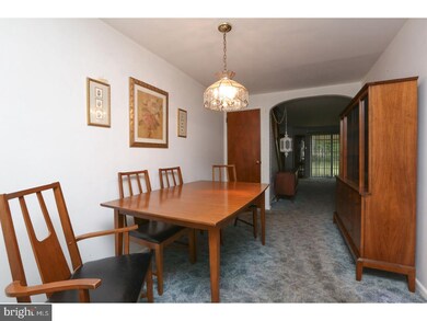 2743 Maxwell St, Philadelphia, PA 19136 - photo 7