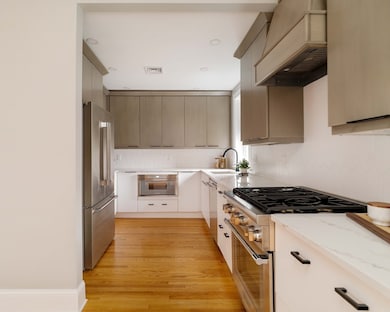 129 N Washington St unit 3, Boston, MA 02114 - photo 4