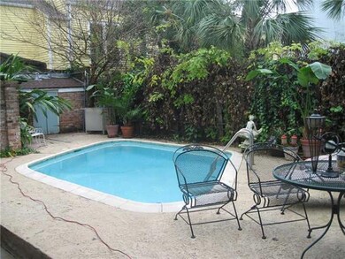 Swimming Pool/Hot Tub/Sauna.