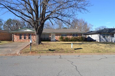 2915 Sidney Dr, Denison, TX 75020 - photo 2