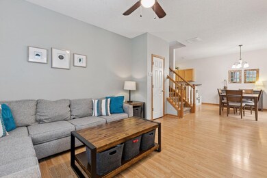 826 Princeton Ave, Shakopee, MN 55379 - photo 7