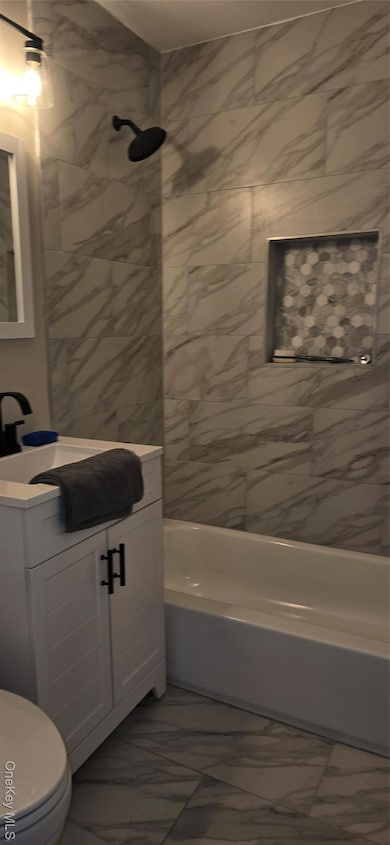 19 Kent Dr, Shirley, NY 11967 - photo 5